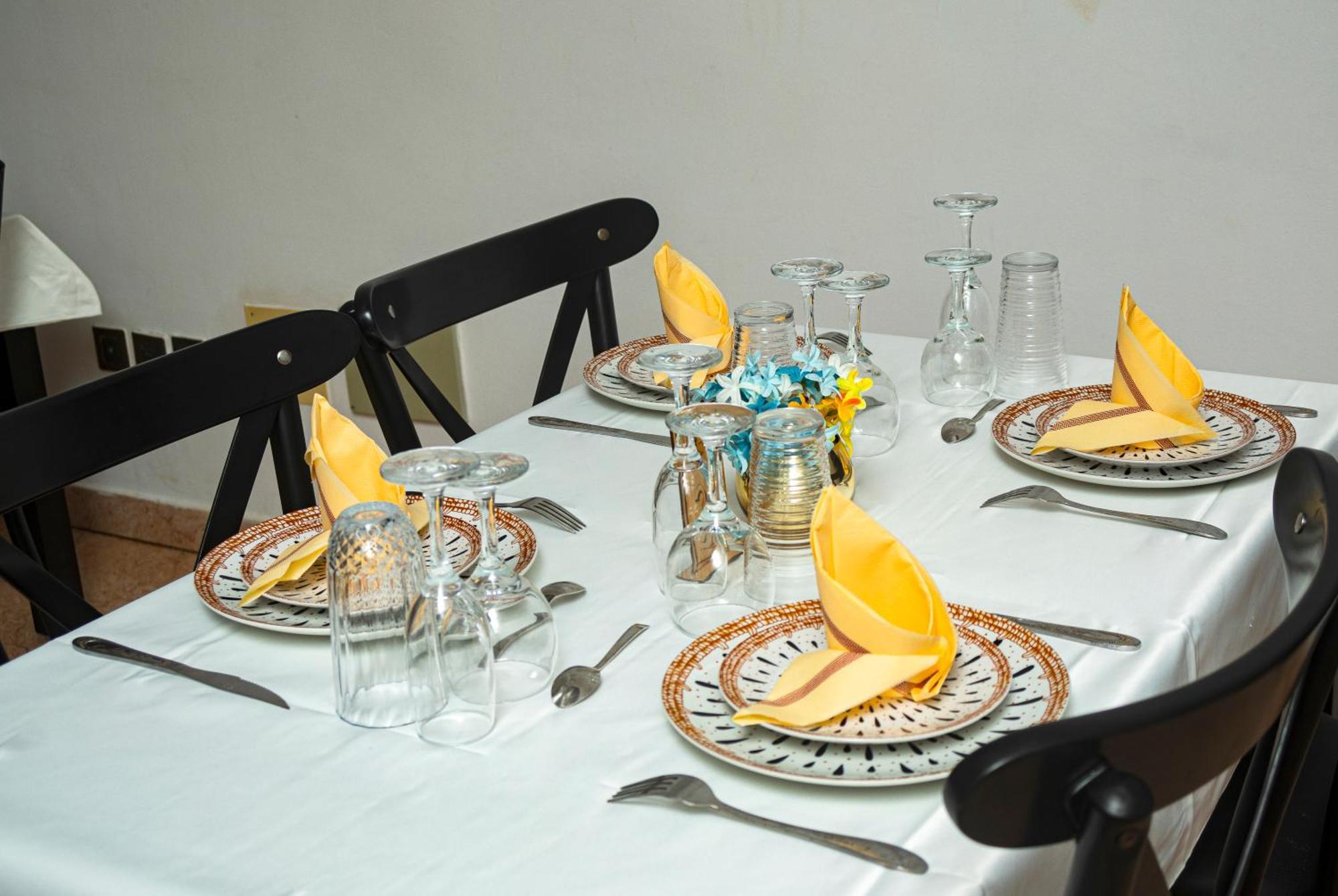 Mokaa Residence Hoteliere Lomé Eksteriør billede